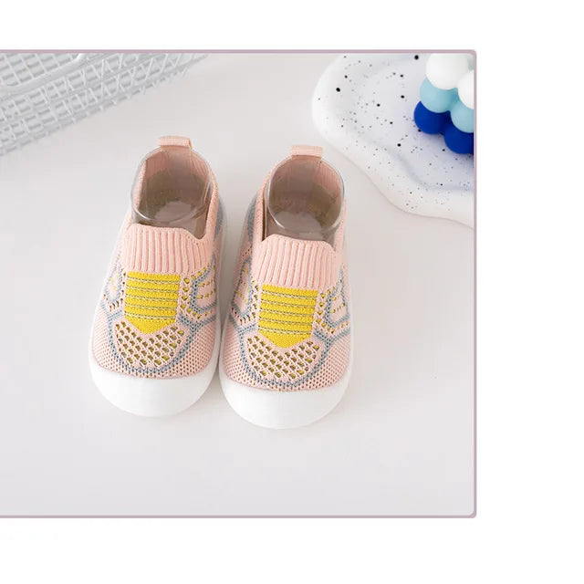 image_353_Childrens_New_Toddler_Shoes_Explosion_Spring_and_Fall_Leisure_with_The_Baby_Board_Shoes_Soft_Soles_Stirrups_Korean_Flyknit_Shoe_8 Mini Fashion™ - Stijlvol Stappen - Peuterschoentjes Roze / 22 (12-18 maanden) | Educatief Speelgoed - Afbeelding 1