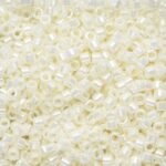TOHO Treasure kralen - 11/0 - #122 crème glans