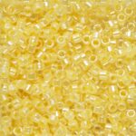 TOHO Treasure kralen - 11/0 - #903 geel transparant