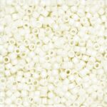 TOHO Treasure kralen - 11/0 - #762 crème mat