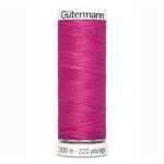 Gütermann naaigaren - universeel - 733 fuchsia