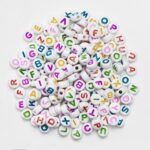 Kralenmix - letters - gekleurde letters