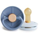 Fopspeen FRIGG Little Viking 6-18mnd Ocean View/Powder Blue 2st