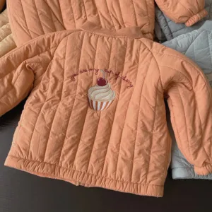 Mini Fashion™ - Katoenen Winterjas met Borduursel Oranje / Maat 130 (6-7 jaar) | Educatief Speelgoed