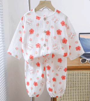 Mini Fashion™ - Luchtig Materiaal - Linnen Kleding Set Aardbeienkonijn / 100 (2-3 jaar) | Educatief Speelgoed