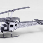Metal Earth - Helikopter Bell UH-1 Huey - Fascinations  3d Puzzel