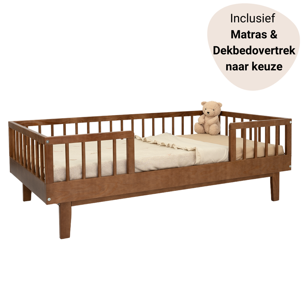 Set | Peuterbed Novi at Home® Juliette 70x140 Walnut incl. Matras&Dekbedovertrek