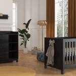 Babykamer Roxy (Meegroeiledikant + Commode)