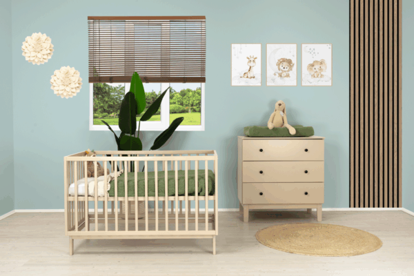 Babykamer Novi at Home® Lauren Sand (Meegroeiledikant + Commode) - Afbeelding 1