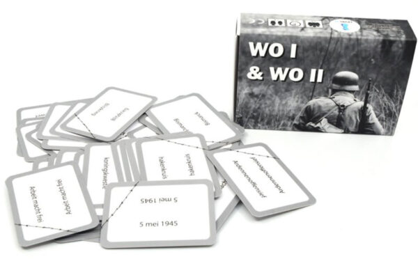 Codenames WO I & WO II - Level21 Taalspel|Partyspel - Afbeelding 1