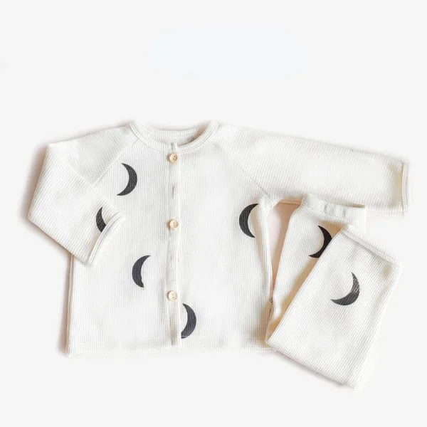 Mini Fashion™ - Luchtig Katoen - Kinder Pyjama Wit - Zwarte Maantjes / 80 (1 jaar) | Educatief Speelgoed - Afbeelding 1