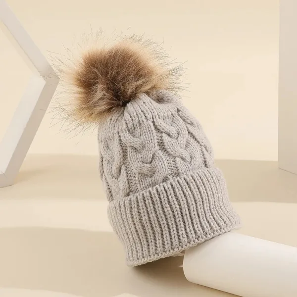 Mini Fashion™ - Eigen lettertype - Muts met pompon Grijs / 7 | Educatief Speelgoed - Afbeelding 1