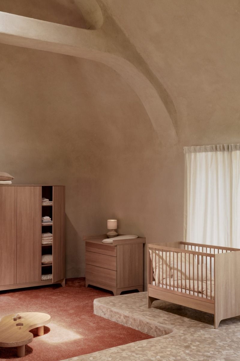 Babykamer Quax Tsughi Honey Ash 60x120 met 3-deurs kast Babykamer Quax Tsughi Honey Ash 60x120 met 3-deurs kast - Afbeelding 1