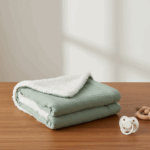 SnuggleBear– Premium Dikke&Zachte Baby Deken Saliegroen | Educatief Speelgoed