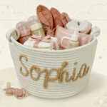 CuddleBasket– Schattig&Persoonlijk– Gepersonaliseerde Luiermand M (24x18cm) / Beige | Educatief Speelgoed