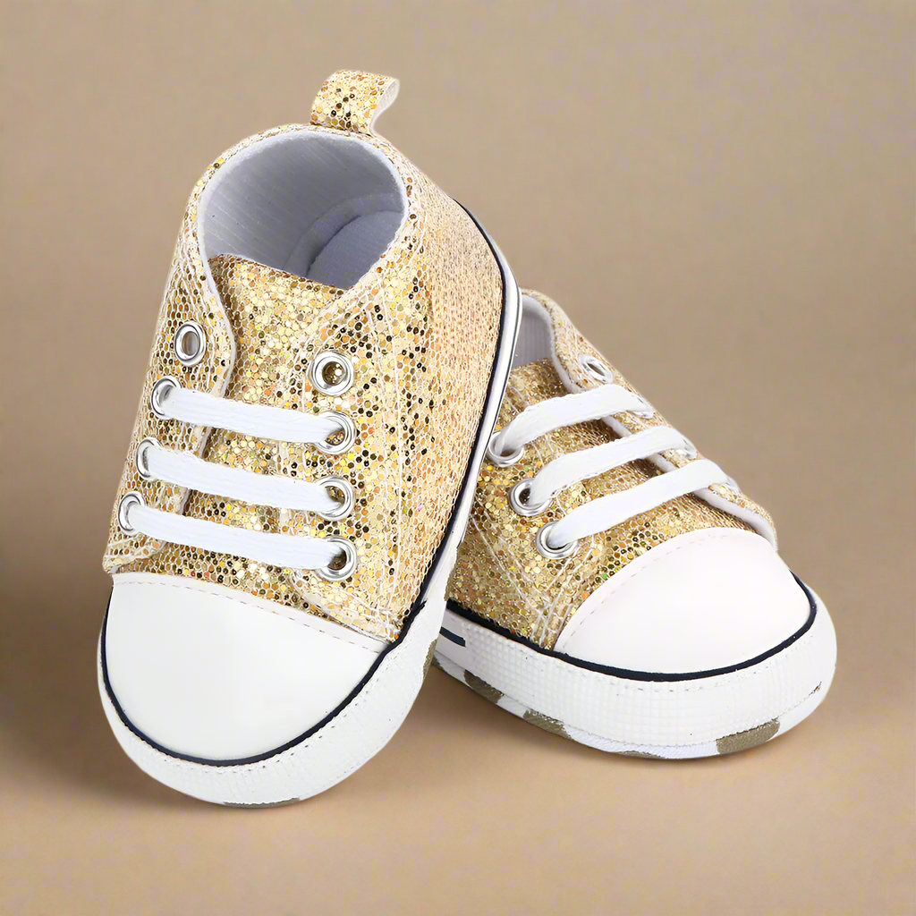 23_392a69cb-c26a-4363-8538-25dc60c0c1c8 BabyStride– Ademend&Flexibel–'Eerste stapjes'Sneakers Goud Glitter / 11 (0–6 maanden) | Educatief Speelgoed - Afbeelding 1