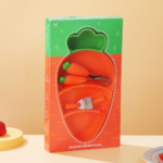 MiniMeal– Veilig&Antislip– Siliconen Peuterbord Set met Bestek ?Wortelen (set van 5) | Educatief Speelgoed