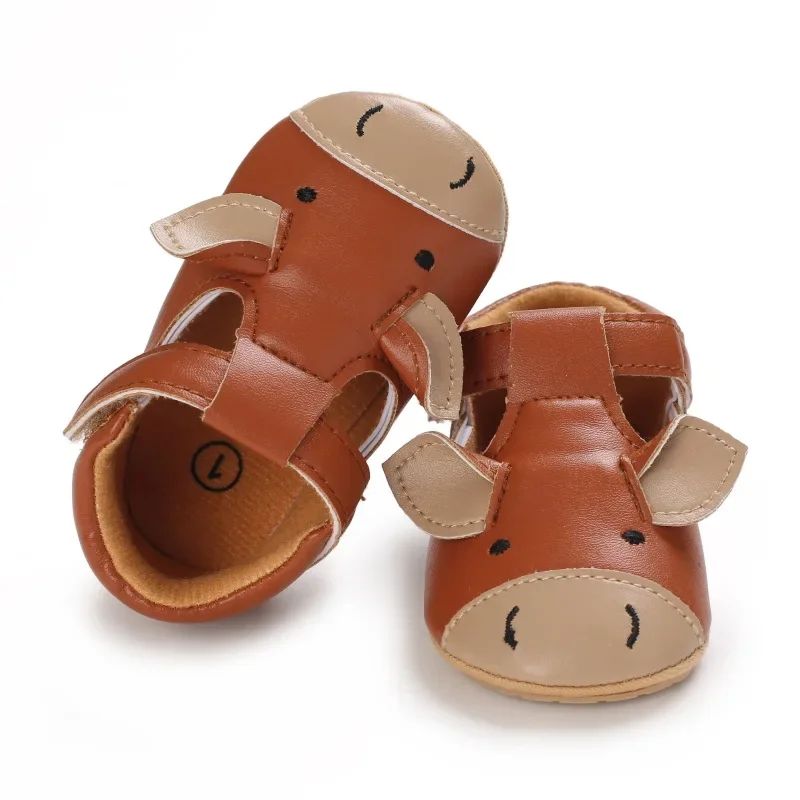 8_a6d38ed9-9813-476b-b234-c41db00cfc37 Mini Fashion - Zachte Eerste Stapjes - Dieren Kinder Schoentjes Meadow Moo Walkers'Cow'/ 13cm (12–18 maanden) | Educatief Speelgoed - Afbeelding 1