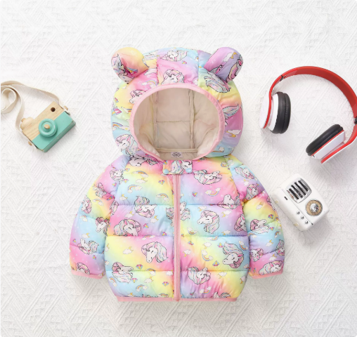 QQ_1742463497623 Mini Fashion™ - Polyester winterjas met Capuchon Regenboog Pastel - Eenhoornpatroon / 120 (7-8 jaar) | Educatief Speelgoed - Afbeelding 1