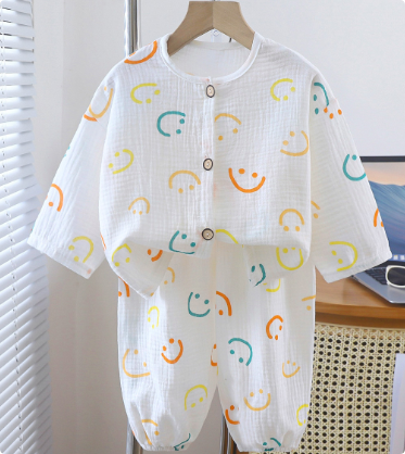 QQ_1744983416585_2 Mini Fashion™ - Luchtig Materiaal - Linnen Kleding Set Smiley gezicht / 90 (1-2 jaar) | Educatief Speelgoed - Afbeelding 1