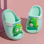 Mini Fashion– Vrolijk&Veilig– Polka Strand Slippers Lichtblauwe Dinosaurus / 140 (18–24 maanden) | Educatief Speelgoed