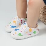 TinySteps– Veilig&Speels– Baby Slip-On Antislip Sneakers Wit / 16 (0 – 6 maanden / 10.5–11 cm) | Educatief Speelgoed