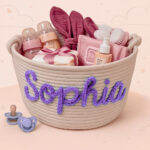 CuddleBasket– Schattig&Persoonlijk– Gepersonaliseerde Luiermand S (21x18cm) / Licht paars | Educatief Speelgoed