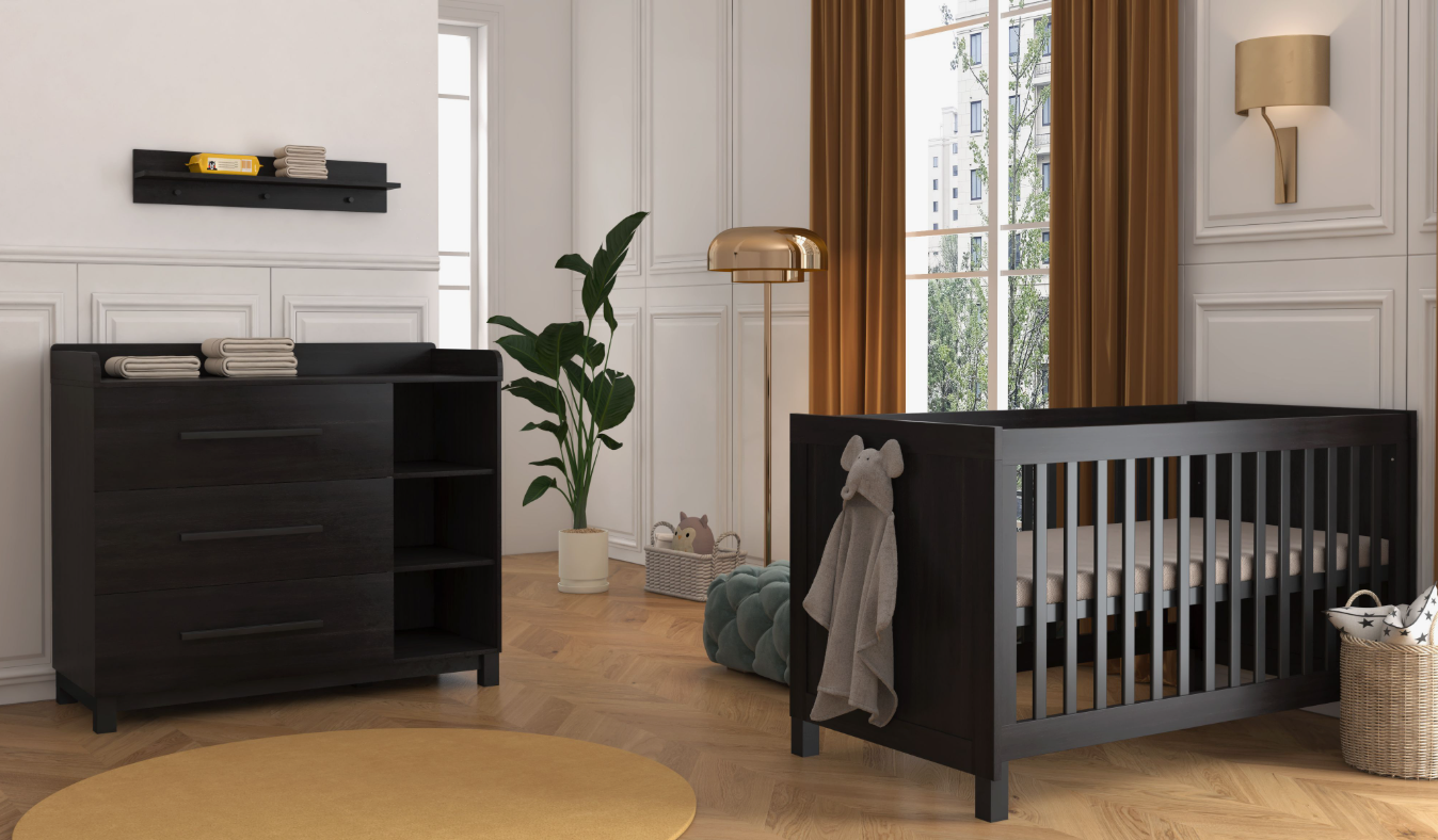 Babykamer Roxy (Meegroei Ledikant + Commode) Babykamer Roxy (Meegroei Ledikant + Commode) - Afbeelding 1