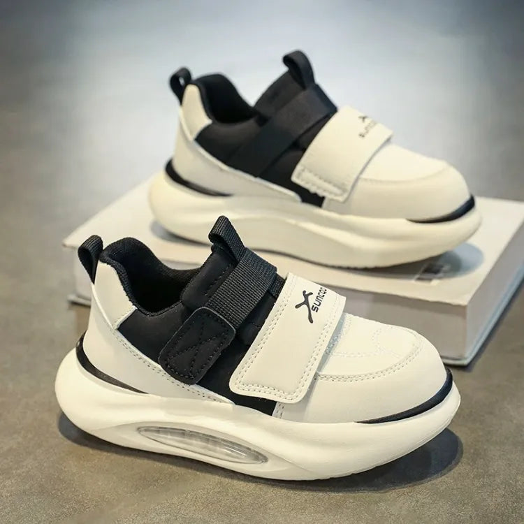 c5cb99302b7d64e1555a01c3e1437b9b_png_2200x2200q80_png KidStride– Trendy&Functioneel– Klittenband Sneakers Zwart / 23 (2 jaar) | Educatief Speelgoed - Afbeelding 1