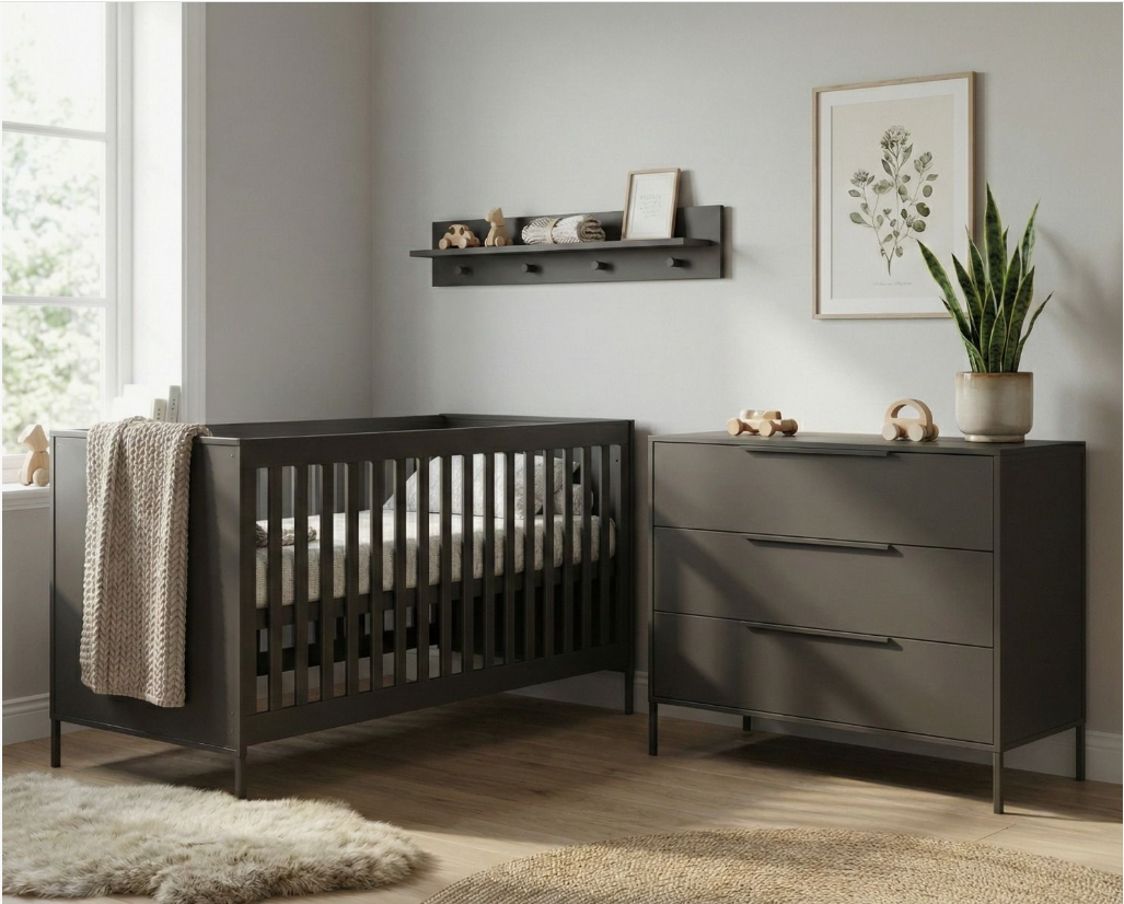 Babykamer Lissabon Chocolate 70x140 (Meegroei Ledikant + Commode) Babykamer Lissabon Chocolate 70x140 (Meegroei Ledikant + Commode) - Afbeelding 1