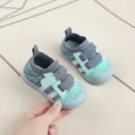 TinyRunner– Sportief&Ademend– Mesh Babyschoenen met Zachte Zool Groen / 32 (6.5 jaar) | Educatief Speelgoed