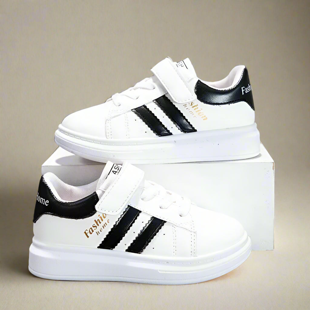 image_332_1759408997043-3539631-83012393-66181971_2 UrbanFlex– Stoer&Comfortabel– Witte Sneakers Zwart / 35 (7.5–8 jaar) | Educatief Speelgoed - Afbeelding 1