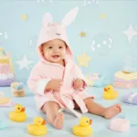CozyNest– Zacht&Absorberend– Badjas met Dierendesign Roze konijn / 90 (2–3 jaar) | Educatief Speelgoed